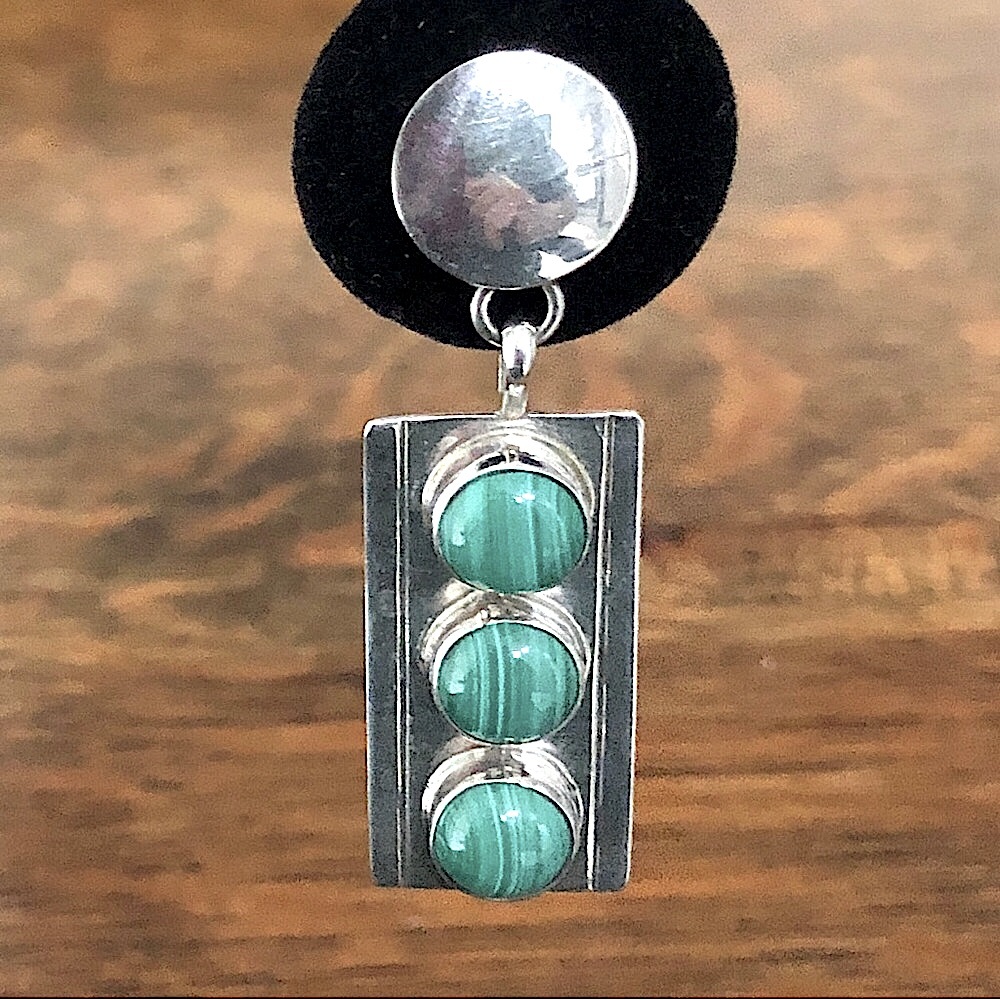 $82  Signed Navajo Estate Stud Earrings  Sterling  Marked D Sterling - Picture 4 of 6